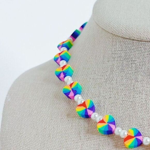 Rainbow Hearts Faux Pearl Beads Necklace Pride Multicolor Colorful Choker - Picture 2 of 2